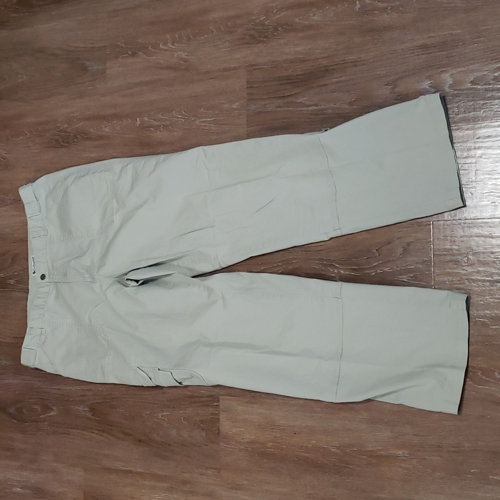 (16) Columbia Sportswear Company Classic Cargo Pants Athleisure Hiking Outdoor
